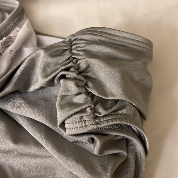 Nwt out from under silver high-waisted vintage style ruched bikini bottoms m - Picture 10 of 13